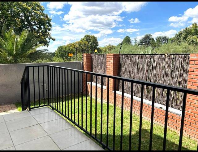 3 BEDROOM DUPLEX FOR SALE IN FERNDALE